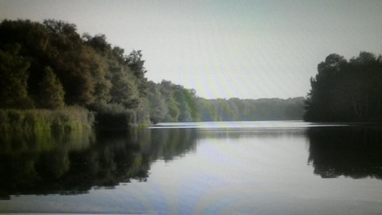 ลันด์โฮเทล ลินเดิน อัม เฟเนโคเทนเซ Hotel Niederkruechten ภายนอก รูปภาพ