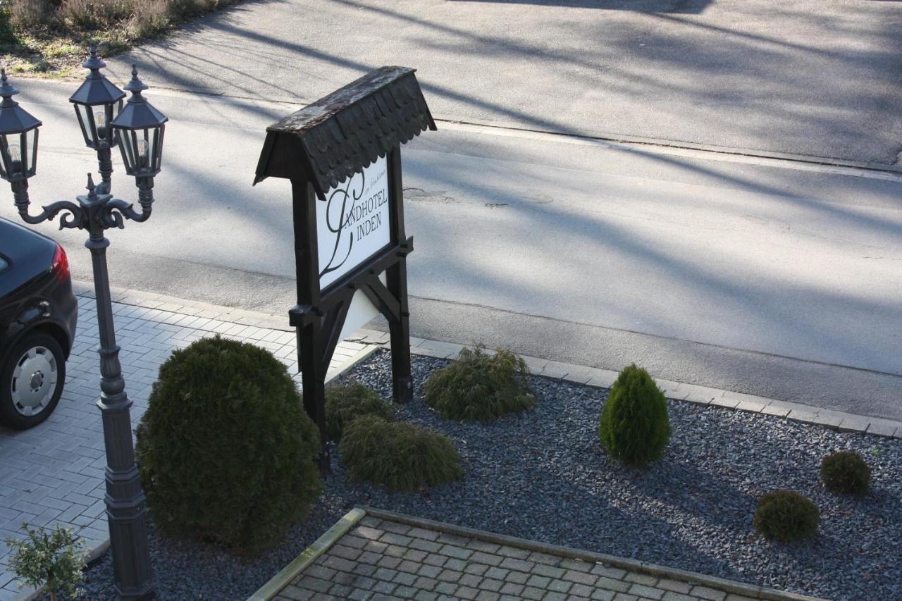ลันด์โฮเทล ลินเดิน อัม เฟเนโคเทนเซ Hotel Niederkruechten ภายนอก รูปภาพ
